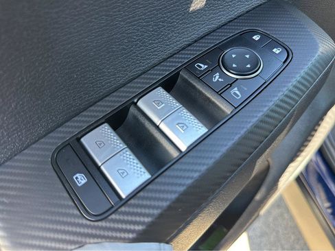 Used 2023 Mitsubishi Outlander SEL image 35