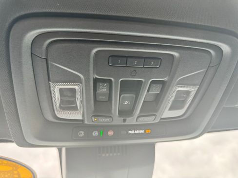 Used 2022 GMC Sierra 1500 AT4 w/ Technology Package image 34