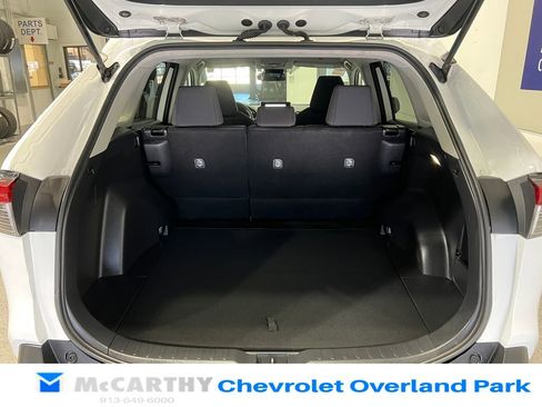 Used 2025 Toyota RAV4 LE AWD/4WD image 24