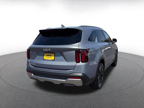 Used 2024 Kia Sorento S FWD image 15