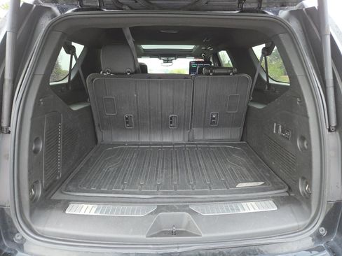 Used 2023 GMC Yukon XL Denali w/ Denali Reserve Package image 24