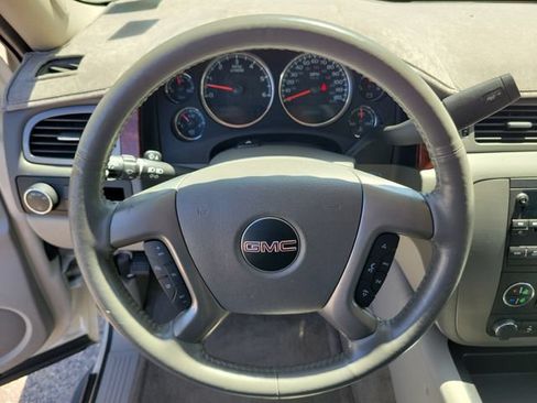 Used 2012 GMC Yukon XL SLT w/ SLT-2 Equipment Package RWD image 28