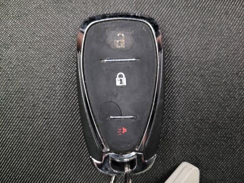 Used 2019 Chevrolet Equinox LT FWD image 32