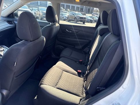 Used 2017 Nissan Rogue SV image 25