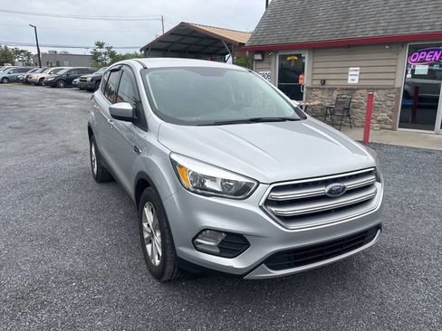 Used 2017 Ford Escape SE AWD/4WD image 5
