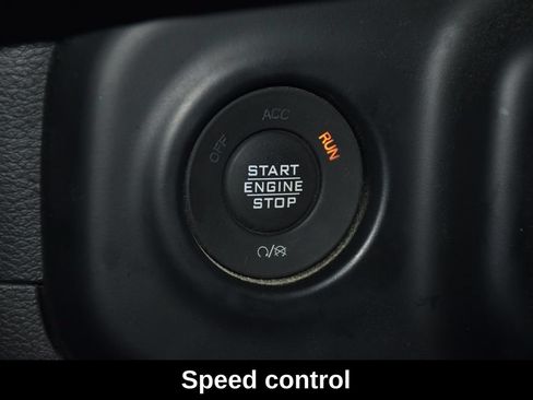 Used 2023 Jeep Wrangler Unlimited Sahara w/ Cold Weather Group AWD/4WD image 18