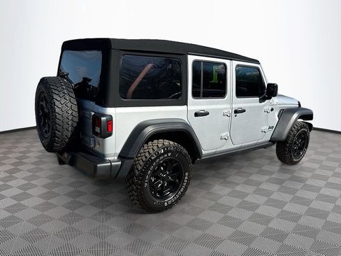 Used 2023 Jeep Wrangler Unlimited w/ Cold Weather Group image 6