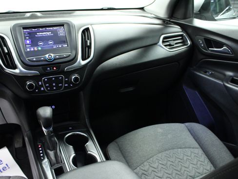 Used 2022 Chevrolet Equinox LT FWD image 19
