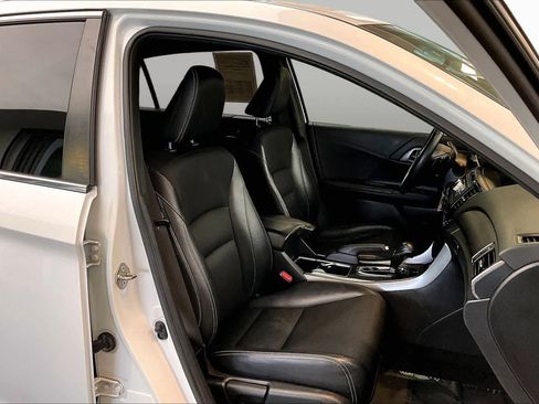 Used 2016 Honda Accord Sport image 8