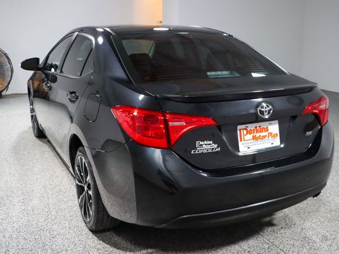 Used 2018 Toyota Corolla SE FWD image 9
