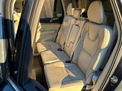 Used 2022 Volvo XC90 T6 Inscription w/ Advanced Package image 5