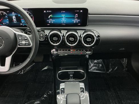 Used 2020 Mercedes-Benz A 220 4MATIC image 28