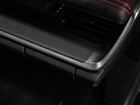 Used 2024 Porsche 911 Carrera 4S image 30