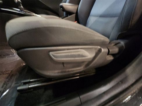 Used 2023 Kia Niro LX image 13