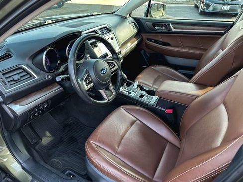 Used 2017 Subaru Outback 3.6R Touring w/ Popular Package #5A image 11