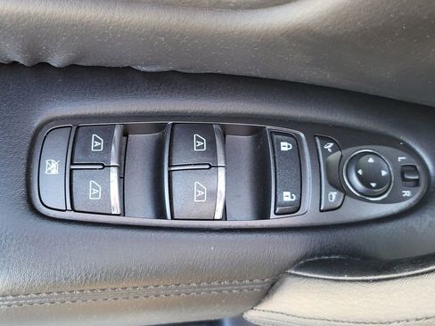 Used 2022 Nissan Armada SL image 19