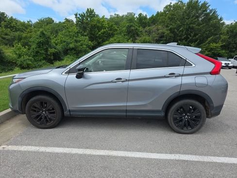 Used 2019 Mitsubishi Eclipse Cross LE AWD/4WD image 2