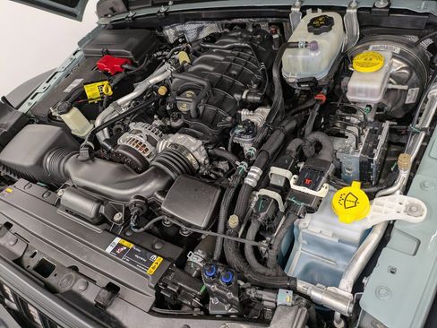 Used 2024 Jeep Wrangler Willys image 28