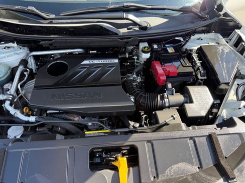 Used 2023 Nissan Rogue SV FWD image 35