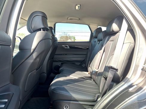 Used 2025 Genesis GV80 2.5T Standard image 10