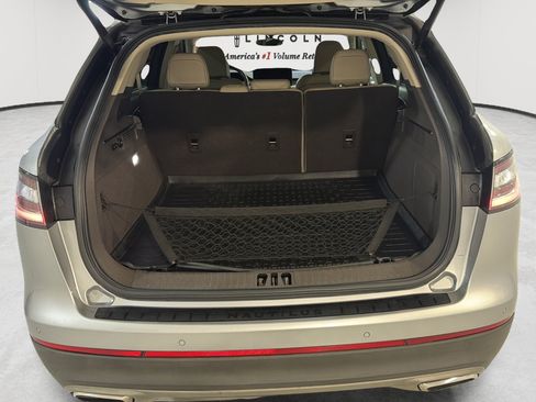 Used 2023 Lincoln Nautilus AWD w/ Premium Package image 28