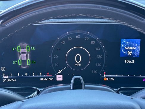 Certified 2024 Cadillac Escalade Sport image 37