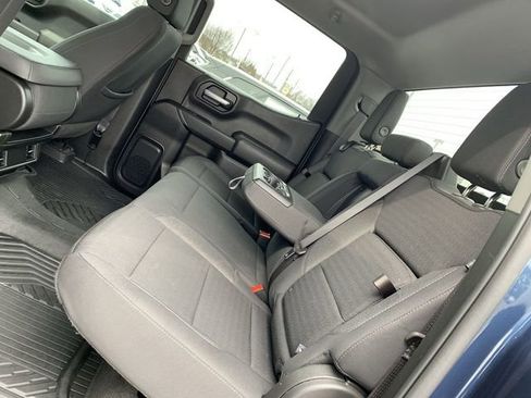 Used 2023 Chevrolet Silverado 1500 Custom image 10