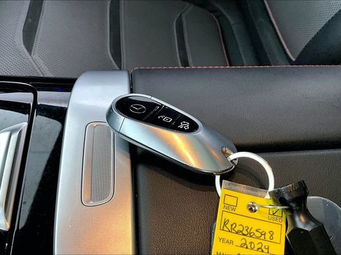 Used 2024 Mercedes-Benz C 63 AMG S image 11