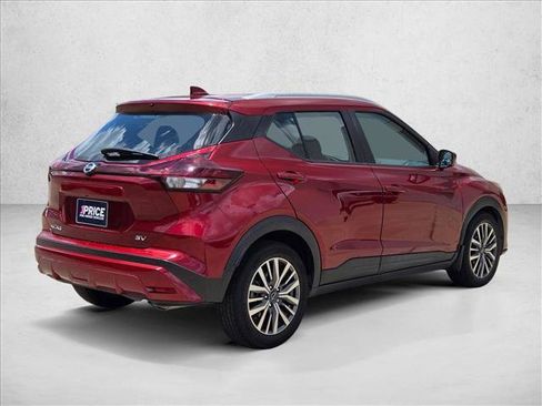 Used 2022 Nissan Kicks SV FWD image 5