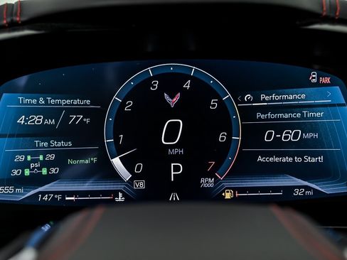 Used 2024 Chevrolet Corvette Stingray Premium Cpe RWD image 24