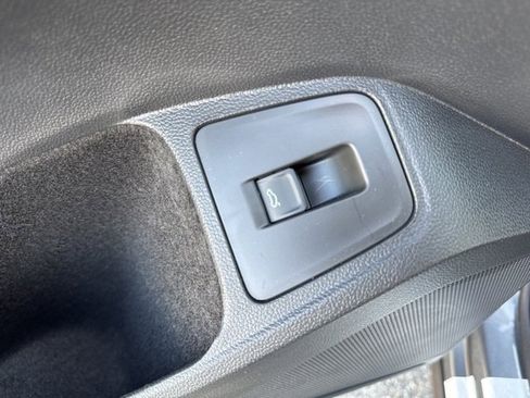 Used 2024 Volkswagen Tiguan Wolfsburg Edition image 9