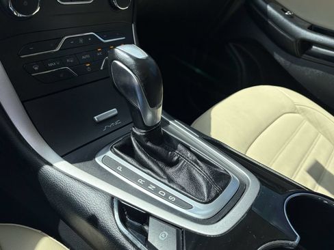 Used 2017 Ford Edge SEL w/ Equipment Group 201A FWD image 22