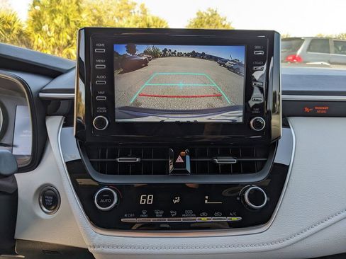 Used 2020 Toyota Corolla SE w/ SE Premium Package image 22