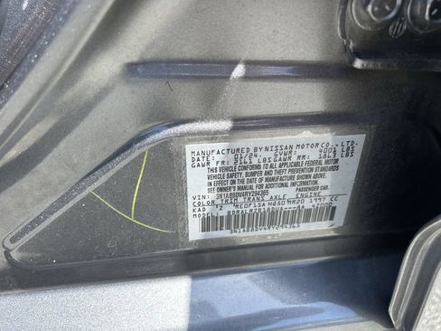 Used 2024 Nissan Sentra SR FWD image 37