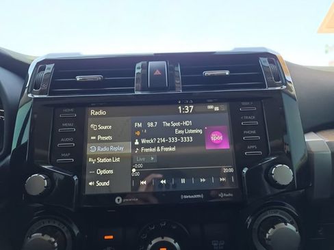 Used 2020 Toyota 4Runner SR5 Premium w/ Moonroof Package AWD/4WD image 8