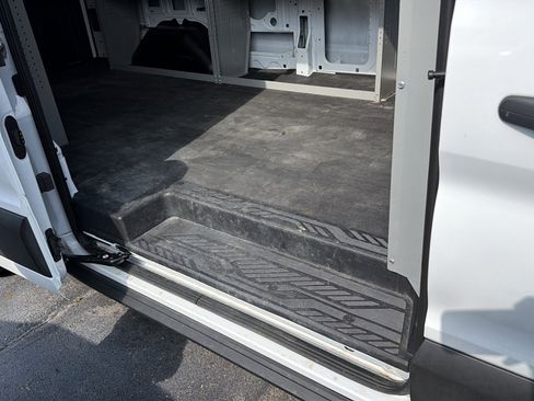 Used 2023 Ford Transit 250 148 High Roof RWD image 14