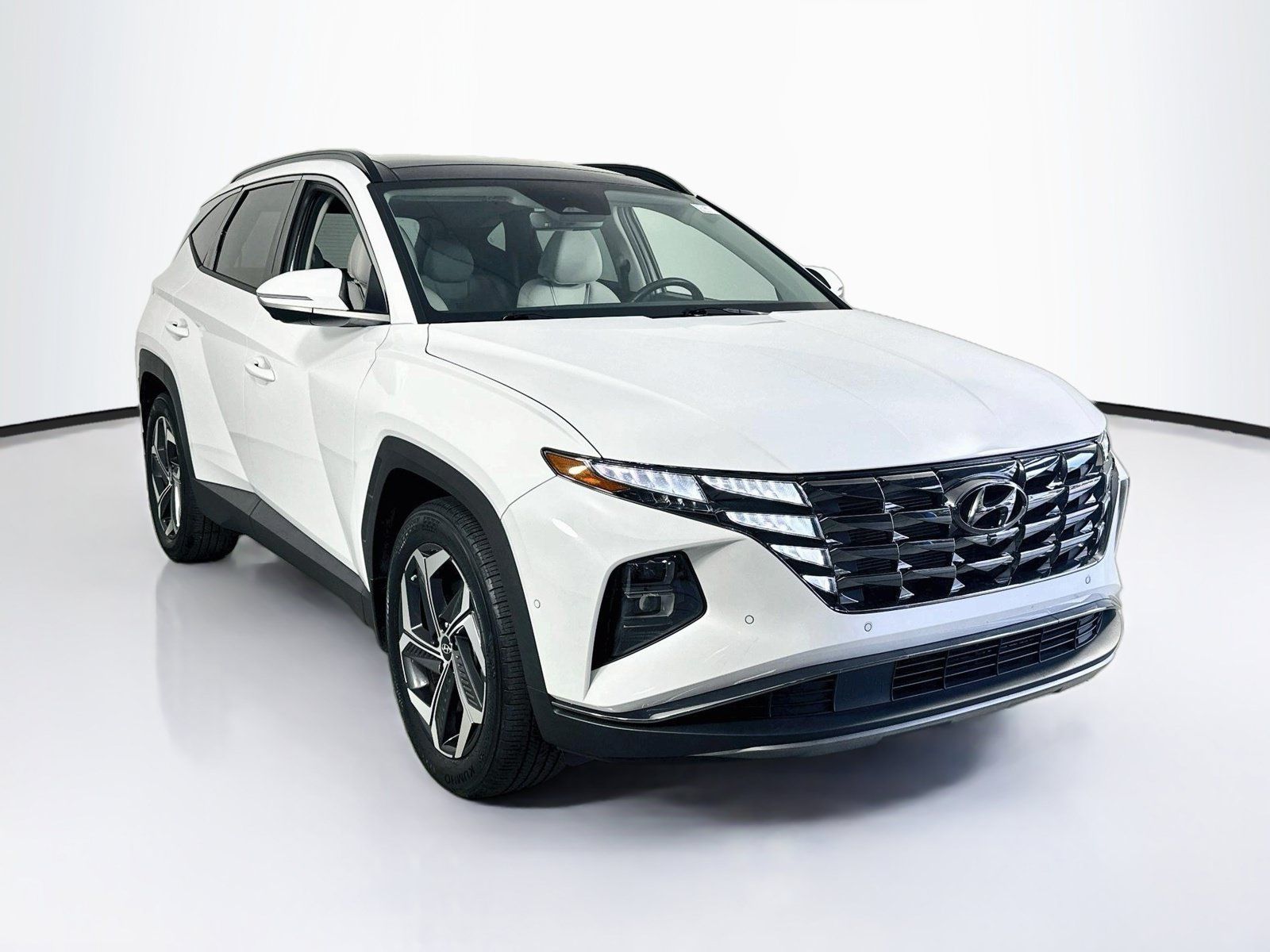 Used 2024 Hyundai Tucson Limited FWD image 3