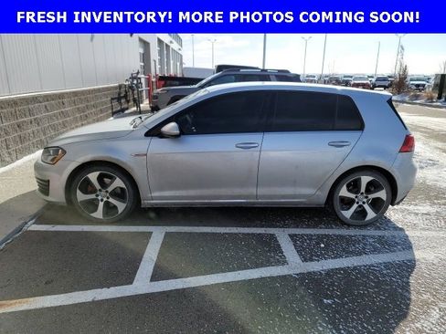 Used 2017 Volkswagen GTI S image 4