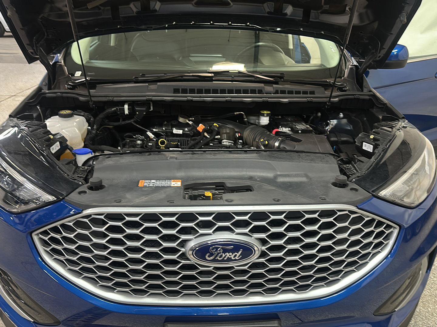 Used 2024 Ford Edge SEL AWD/4WD image 13