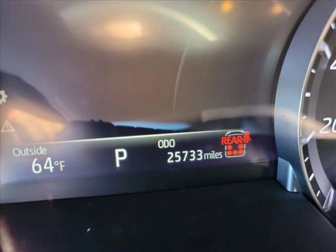 Used 2024 Toyota Highlander XSE image 20