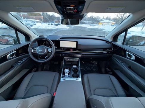 New 2026 Kia Carnival SX Prestige FWD image 25