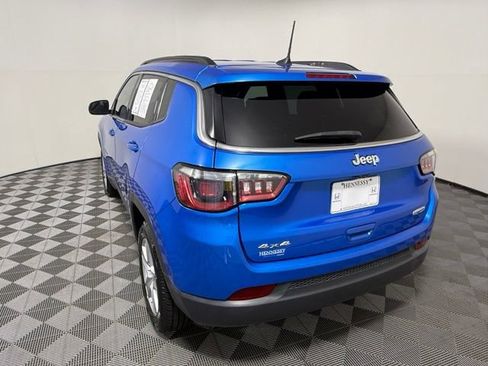 Used 2022 Jeep Compass Latitude w/ Convenience Group AWD/4WD image 4