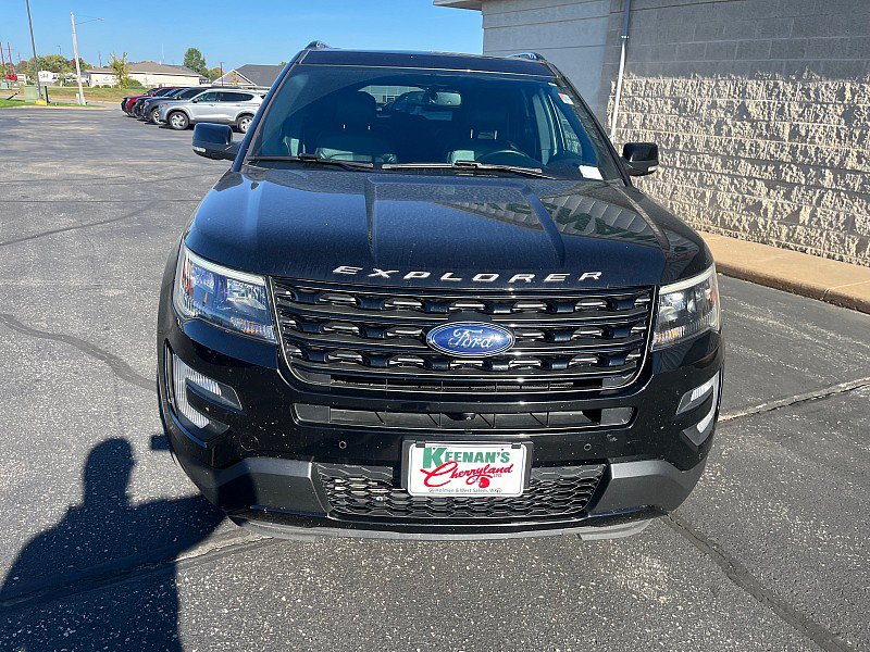Used 2017 Ford Explorer Sport w/ Equipment Group 401A AWD/4WD image 3