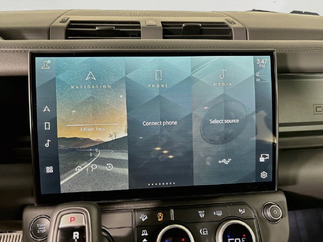New 2026 Land Rover Defender 110 X-Dynamic SE AWD/4WD image 15