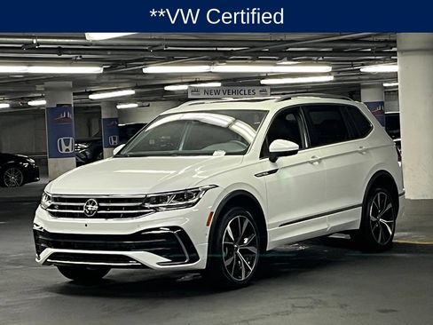 Used 2024 Volkswagen Tiguan SEL R-Line AWD/4WD image 3