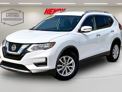 Used 2018 Nissan Rogue SV FWD image 3