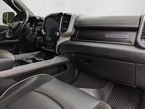 Used 2022 RAM 3500 Laramie AWD/4WD image 21