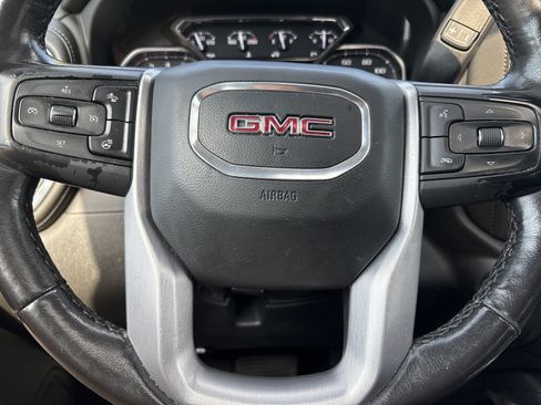 Used 2022 GMC Sierra 1500 SLT w/ SLT Premium Plus Package AWD/4WD image 11