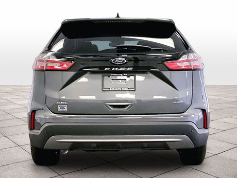 Certified 2024 Ford Edge SEL w/ Convenience Package AWD/4WD image 4