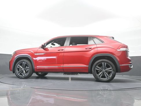 Used 2021 Volkswagen Atlas Cross Sport SE w/ Panoramic Sunroof Package FWD image 56